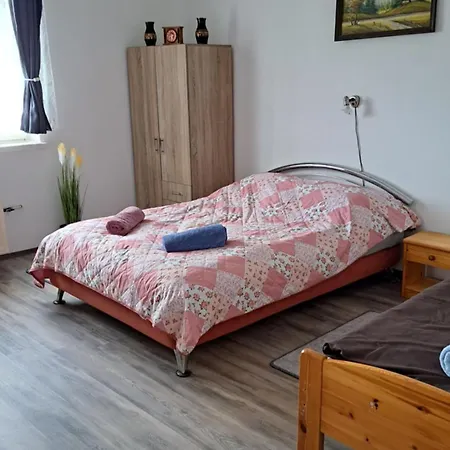 Furo Vendeghaz Holiday home *